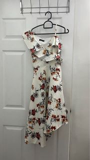 (Category: ) located in . Submitted by jasxcloset (Listing ID 1306344398, Image 1). Description: .