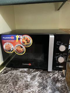 Fujidenzo microwave like  new