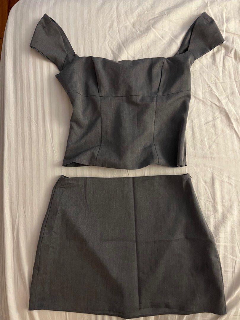 Gray Coordinates (Category: Sets or Coordinates) located in Quezon City. Submitted by beesly (Listing ID 1306404301, Image 3). Description: Gray Skirt & Top Coordinates: - Medium (see photo for measurements) - only used 2x - sexy but classy fit - can do same day delivery via Lalamove or Grab .