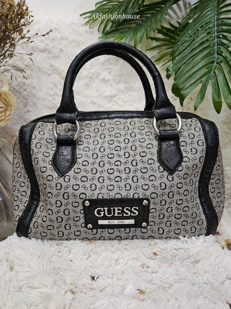 Guess doctors bag shop