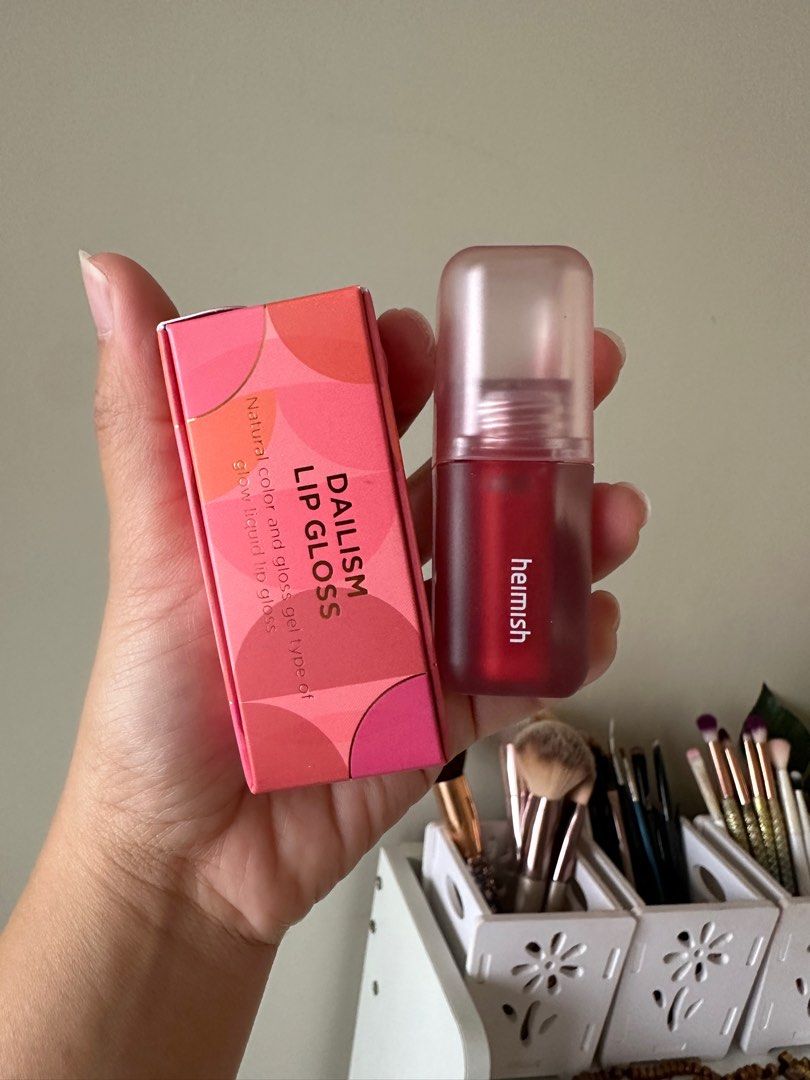 Heimish Lip Gloss - Rosy Coral (Category: Makeup) located in Pasig City. Submitted by stuffdestash (Listing ID 1306408604, Image 1). Description: ✨Used only once for a video ✨Finish is like Happy Skin - but better!.
