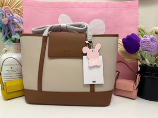 (Category: ) located in . Submitted by Shopmama11 (Listing ID 1306425516, Image 1). Description: .