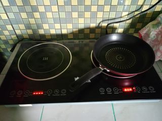 INDUCTION COOKER with FREE NON STICK PAN