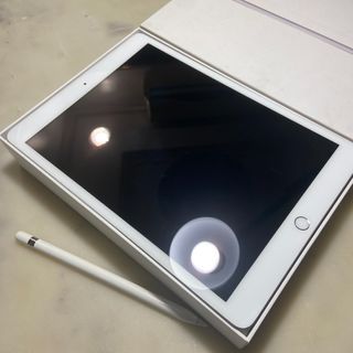 iPad 7th Gen Silver 32GB