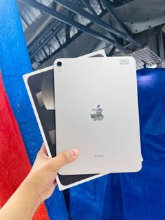 iPad Air 5  M1 64gb Starlight WIFI ONLY 100% Smothness with Box and Charger