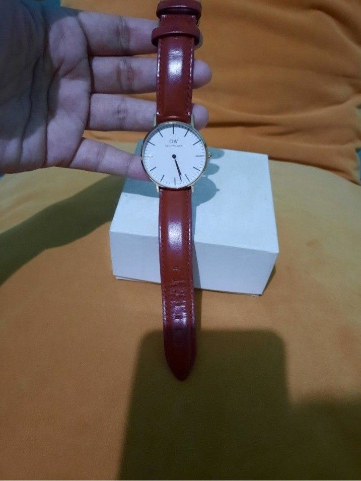Jam mirip dw clearance