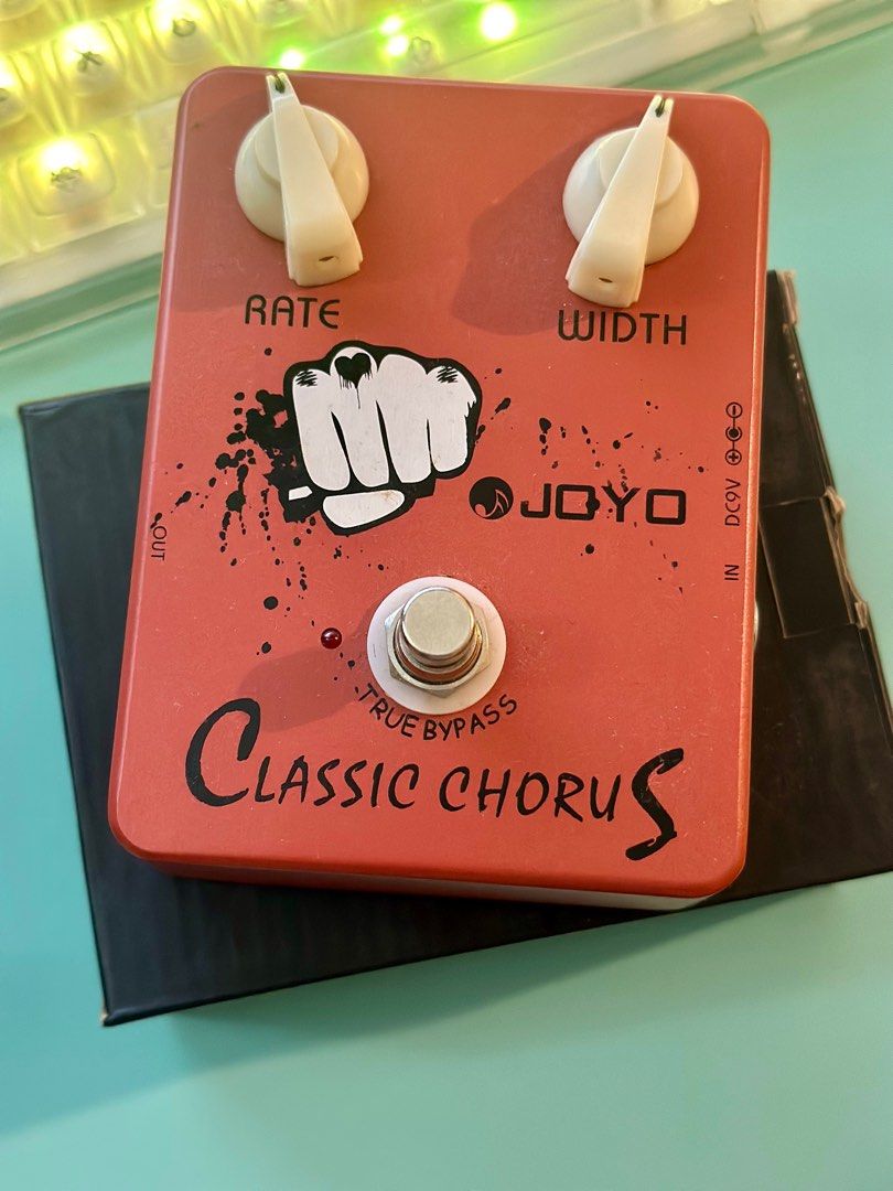 Joyo JF-05 Classic Chorus (Category: Musical Instruments) located in Santa Rosa. Submitted by jmiranda042319 (Listing ID 1306462830, Image 1). Description: The JOYO JF-05 Classic Chorus pedal has just that, the classic chorus sound that is heard on masses of recordings. The Classic Chorus, a modulation effect, can breathe life into slowly picked arpeggiated chords and add a whole new dimension to overdriven guitar parts as well. Make your 6 strin