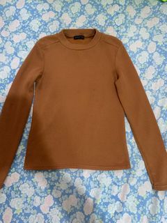 Knitted long sleeves