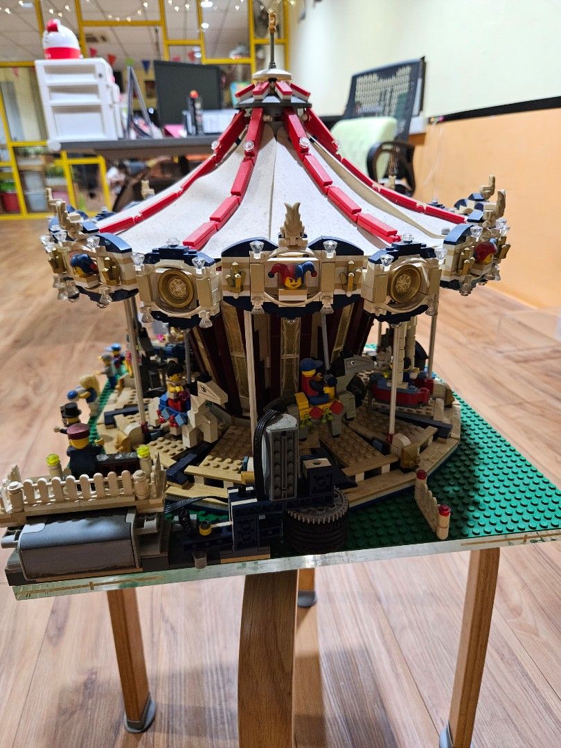 Lego 10196 Grand Carousel (Complete), Hobbies & Toys, Toys & Games on ...