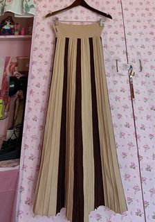 Maxi Knitted Skirt