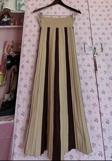 Maxi Knitted Skirt
