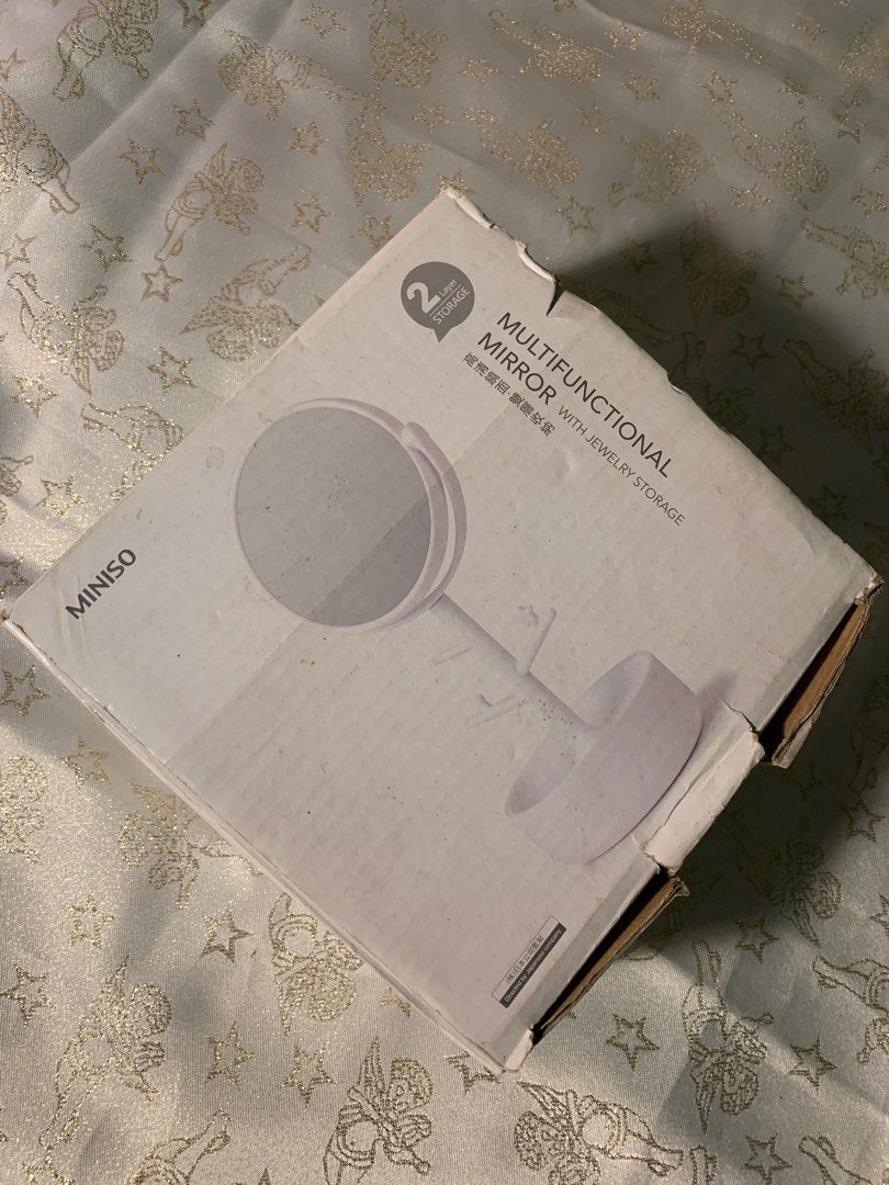 Miniso Vanity Mirror (Category: Mirrors) located in Pasig City. Submitted by rieperez (Listing ID 1306425398, Image 1). Description: .