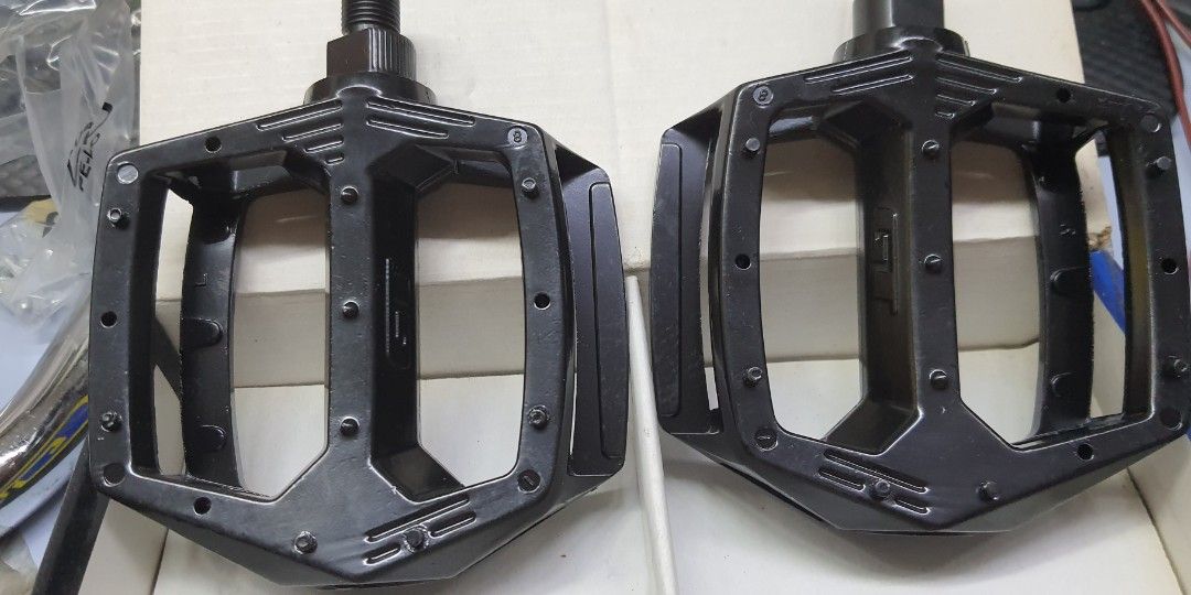 NOS 2 x Bmx GT Freestyle platform alloy pedals