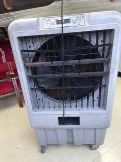 （分類：）位於 。 由 nandrew 提交（商品編號 1306387833，圖片 1）。簡介： 。