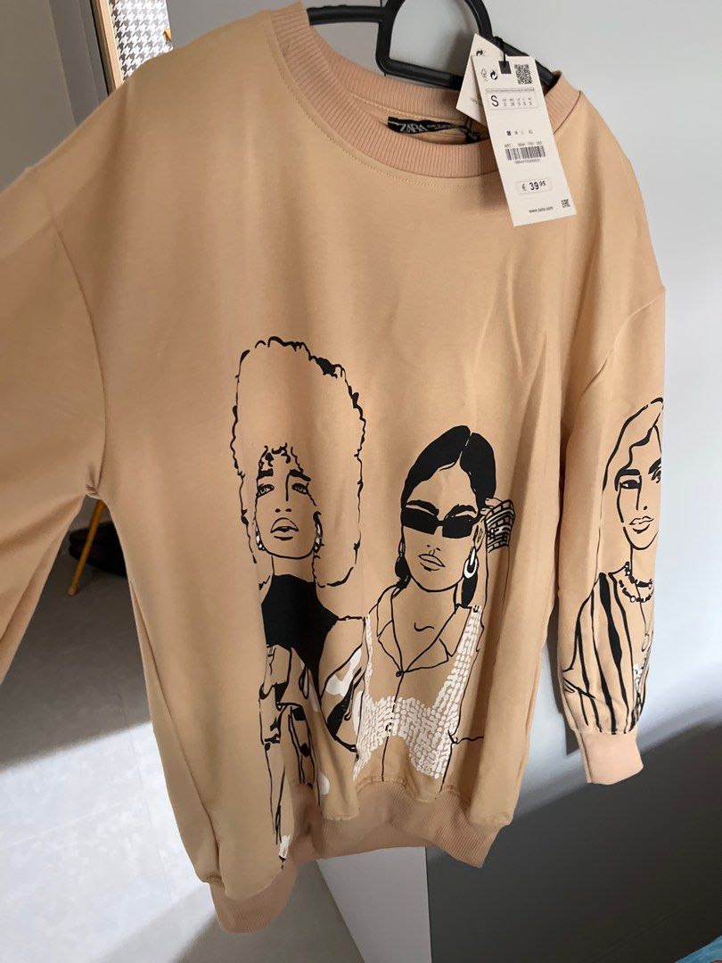 Pullover (Category: Other Tops) located in Singapore. Submitted by starrystary (Listing ID 1306377915, Image 3). Description: Brand new Suitable women : S-M.