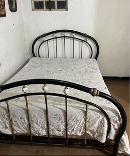Queen size Bed Frame and mattresses