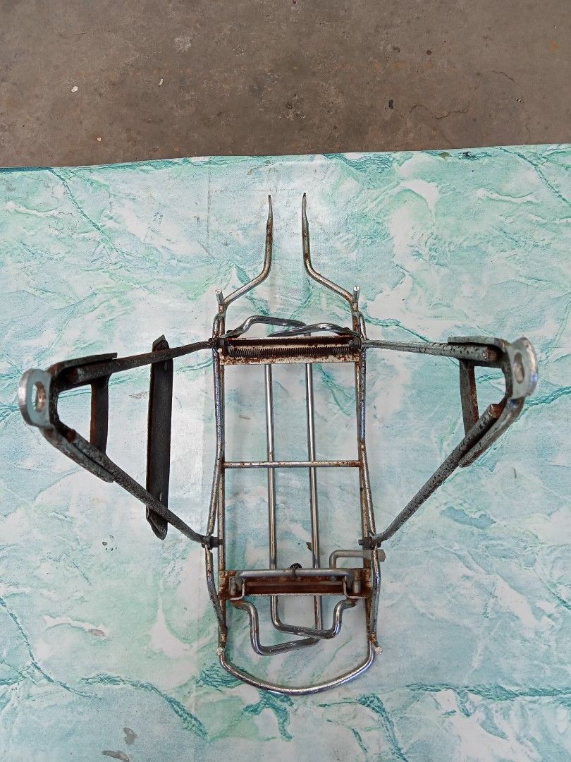 Vintage Rear Rack VINTAGE Rear Rack Carrier, Sports Equipment, Bicycles & Parts, Bicycles ...