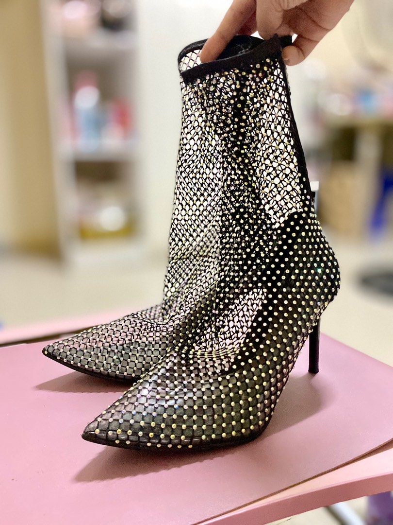 Rhinestones Stilleto EUR38 (Category: Heels) located in Balanga. Submitted by ziggy1122 (Listing ID 1306516169, Image 1). Description: Used twice. Heel height 9.5 cm Foot length 24.17 cm Shaft height 19 cm Cokor .