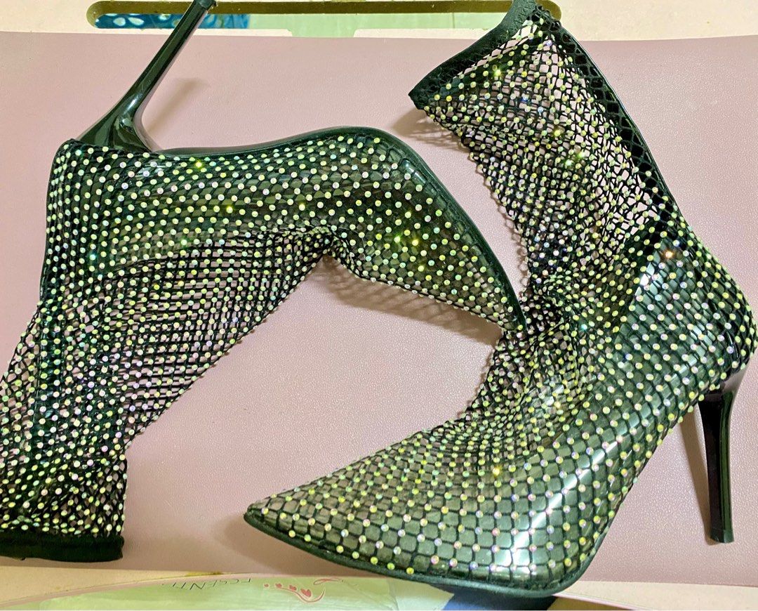 Rhinestones Stilleto EUR38 (Category: Heels) located in Balanga. Submitted by ziggy1122 (Listing ID 1306516169, Image 3). Description: Used twice. Heel height 9.5 cm Foot length 24.17 cm Shaft height 19 cm Cokor .