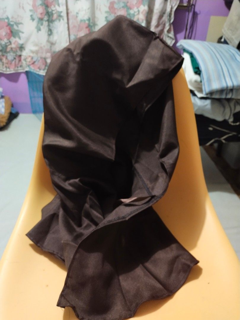 Robinhood costume (parts) (Category: Hoodies) located in Makati City. Submitted by percicam (Listing ID 1306471327, Image 1). Description: items never been used.....mali ng pagkabili....