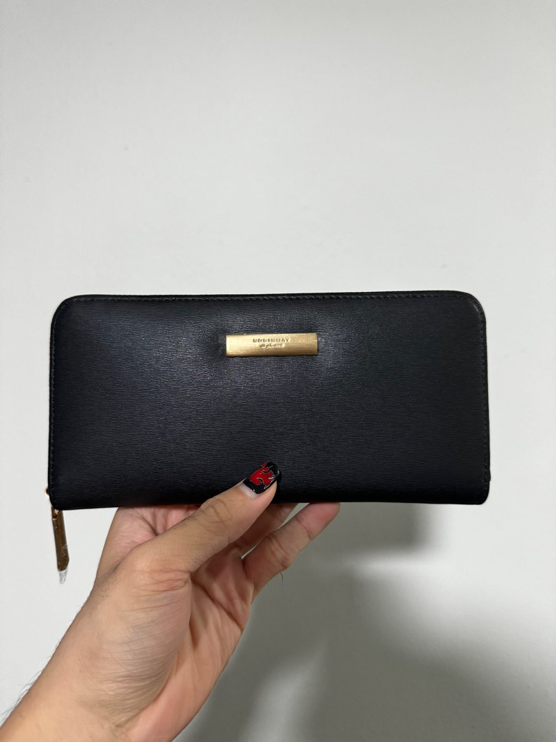 Robinmay long wallet Women s Fashion Bags Wallets Wallets Card Holders on Carousell