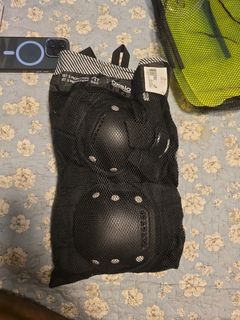 （分類：）位於 。 由 canigetit 提交（商品編號 1306355383，圖片 1）。簡介： 。