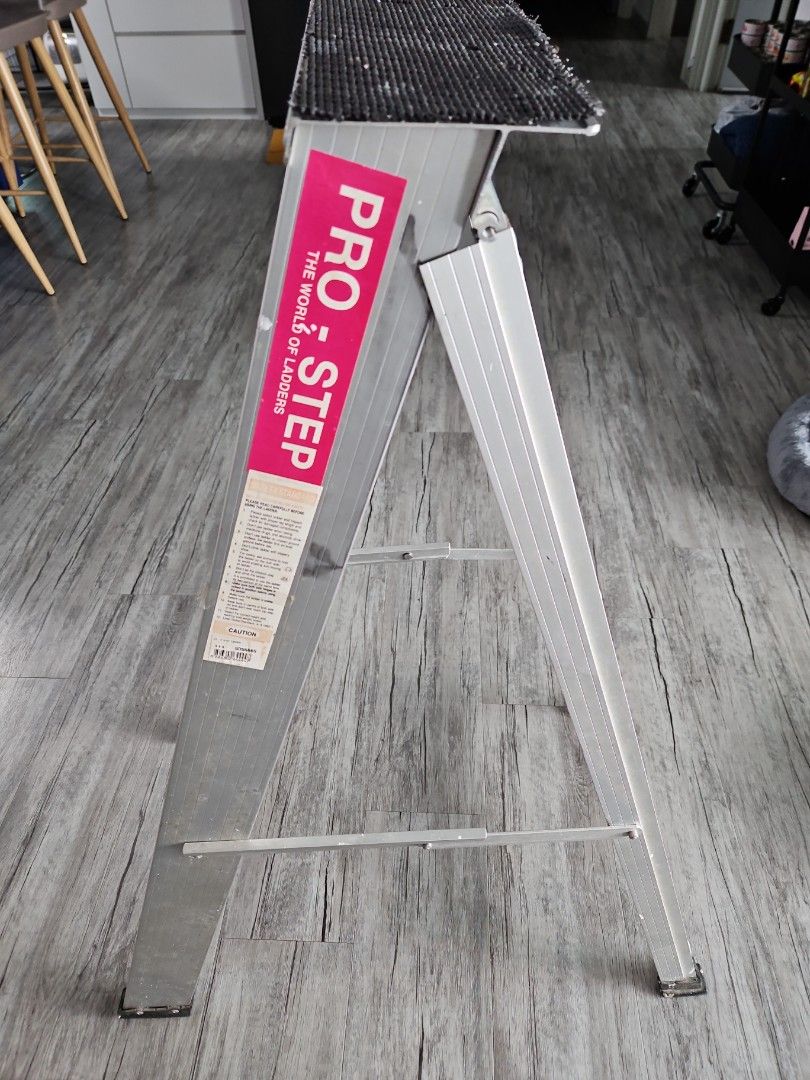 Pro-Step Ladder (A-Frame)64885413121282111