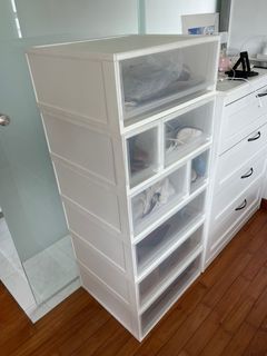 (Category: ) located in . Submitted by ayline12 (Listing ID 1306433689, Image 1). Description: .