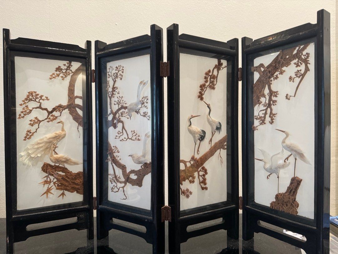 Table Decor (Category: Frames & Pictures) located in Singapore. Submitted by crazyfunguy (Listing ID 1306382261, Image 1). Description: Chinese table partition / table divider..