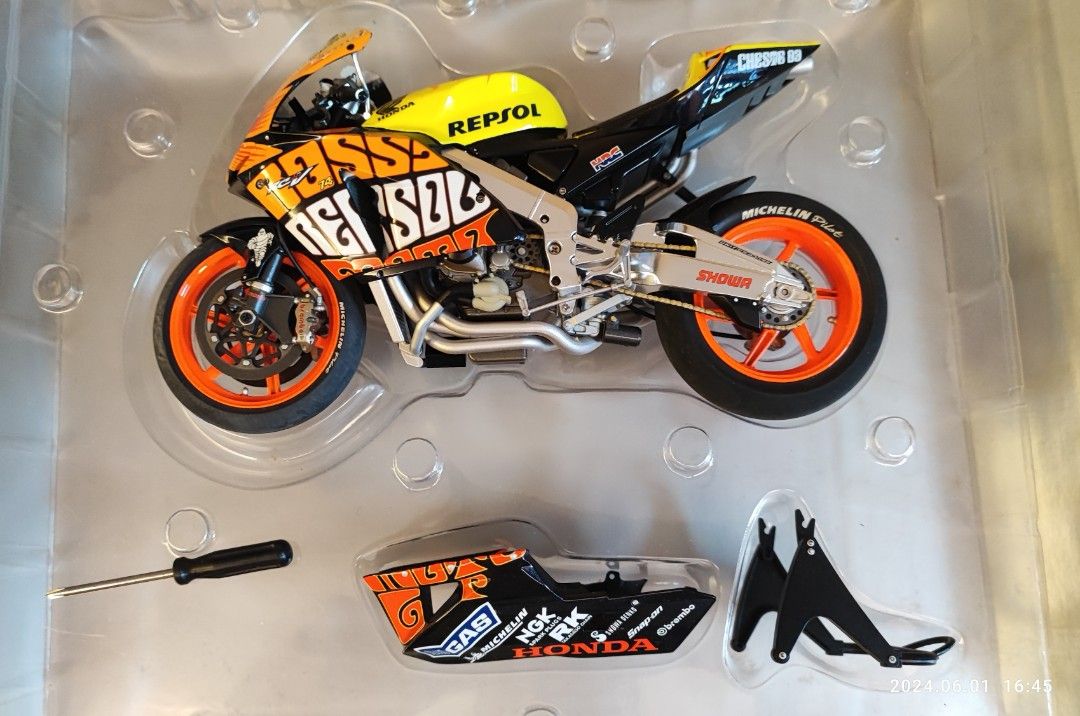 タミヤ マスターワークスコレクション・RC211V・未開封 タミヤ マスターワークスコレクション・RC211V・未開封 全国送料