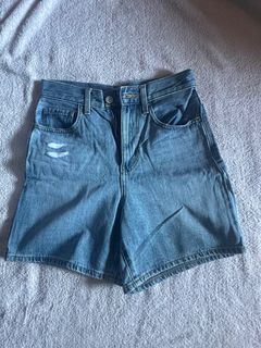 (Category: ) located in . Submitted by chardelyn_17 (Listing ID 1306355118, Image 1). Description: .