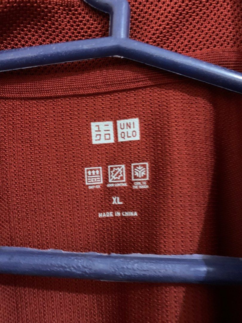 Uniqlo Polo shirt (Category: Tshirts & Polo Shirts ) located in Las Pinas. Submitted by basicapparel_mnl (Listing ID 1306425910, Image 3). Description: - no damages 💐 - condition 9/10 💐 - price still negotiable 💐 .