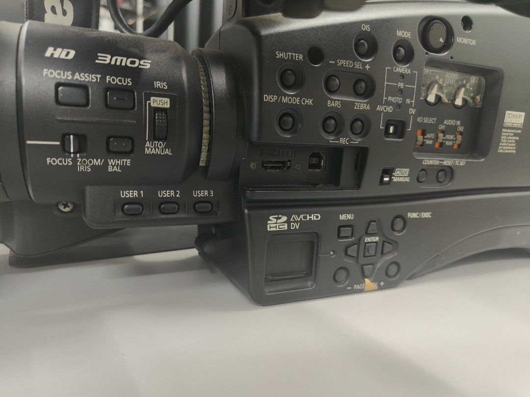 Video Camera Camcoder (Category: Video Cameras) located in Petaling Jaya. Submitted by reza47 (Listing ID 1306354967, Image 1). Description: Panasonic AG-HMC80P AVCCAM HD Shoulder Mount Camcorder Photo Sensor Technology CMOS Video Capture Resolution 1080i Maximum Focal Length 48Mm Flash Memory Type SD Video Capture Format mpeg-4;h.264;avchd Screen Size 2.7 Inches Color Black Special Feature Anti-Shake, Low Light Optical Zoom 12 x.