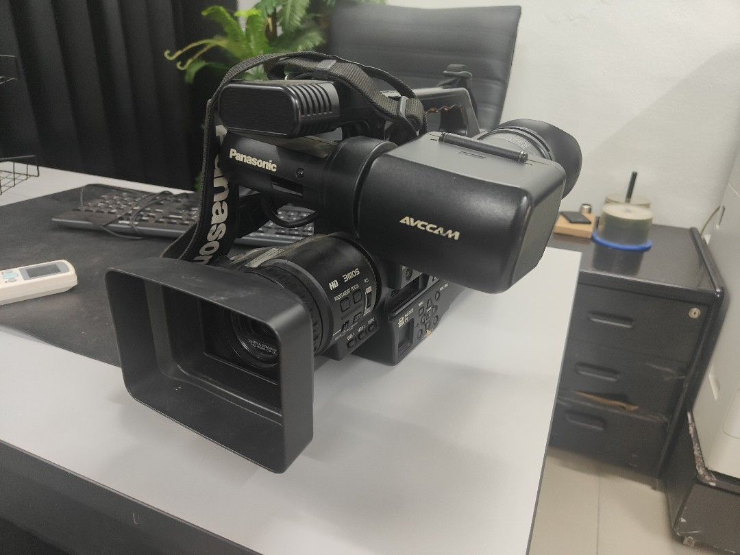 Video Camera Camcoder (Category: Video Cameras) located in Petaling Jaya. Submitted by reza47 (Listing ID 1306354967, Image 3). Description: Panasonic AG-HMC80P AVCCAM HD Shoulder Mount Camcorder Photo Sensor Technology CMOS Video Capture Resolution 1080i Maximum Focal Length 48Mm Flash Memory Type SD Video Capture Format mpeg-4;h.264;avchd Screen Size 2.7 Inches Color Black Special Feature Anti-Shake, Low Light Optical Zoom 12 x.