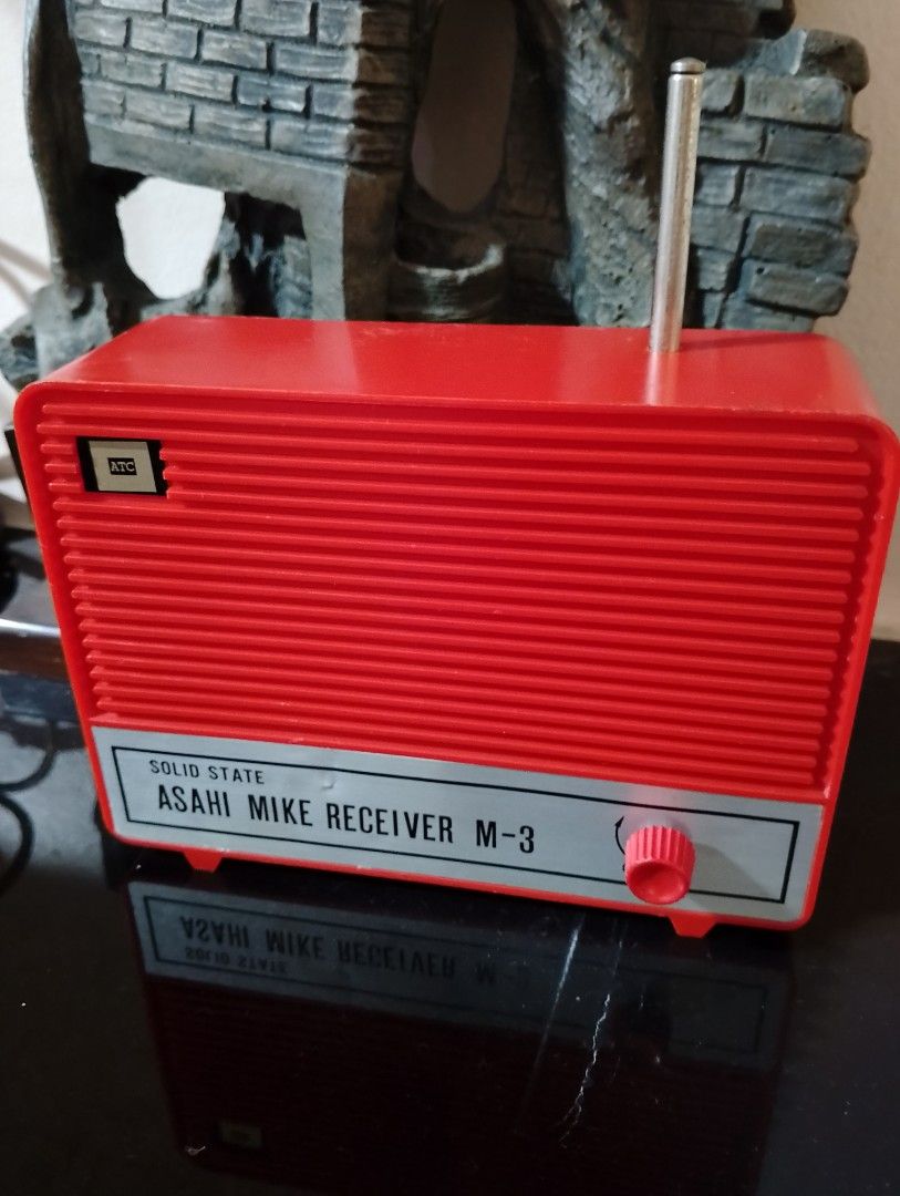 Vintage Asahi Mic Receiver M-3 (Category: Microphones) located in Binangonan. Submitted by stufflikedat (Listing ID 1306399195, Image 1). Description: Vintage Asahi solid state mic receiver Model M-3 by Asahi Japan, needs 1x 9v battery (not included) in excellent condition but untested, antenna is intact for 750 + shipping.
