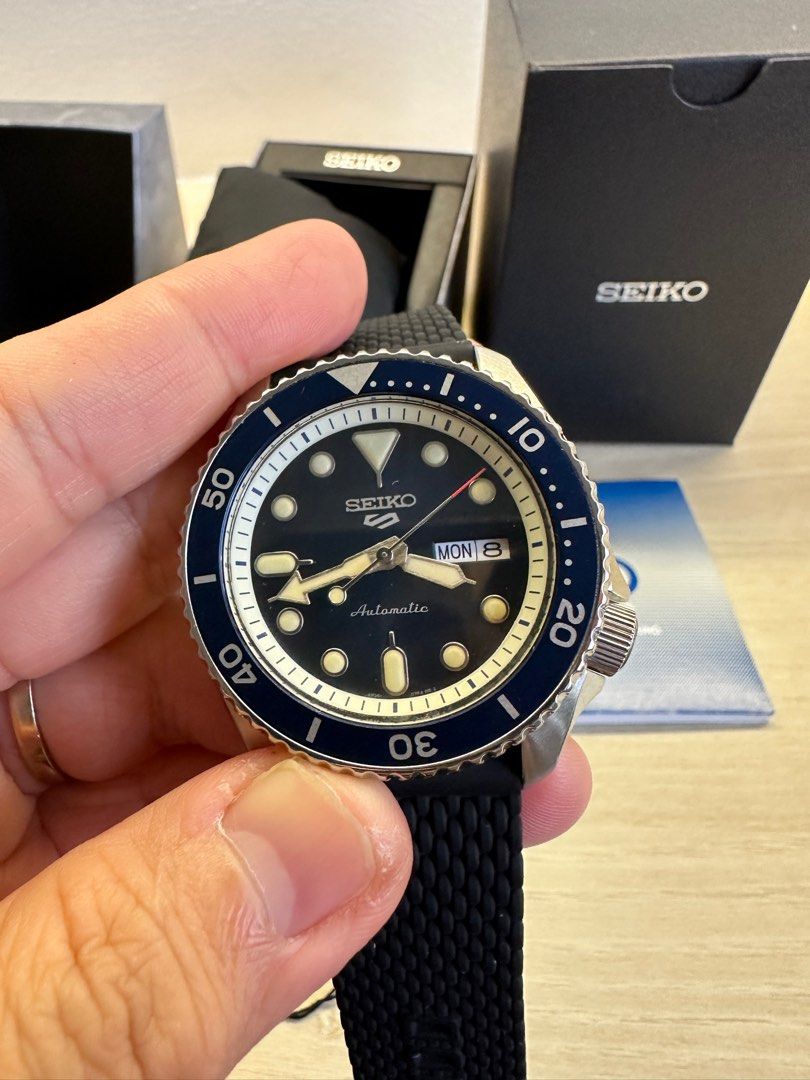 WTS Seiko Sports Navy, Silver, Silicon Strap SRPD71K2, Men's