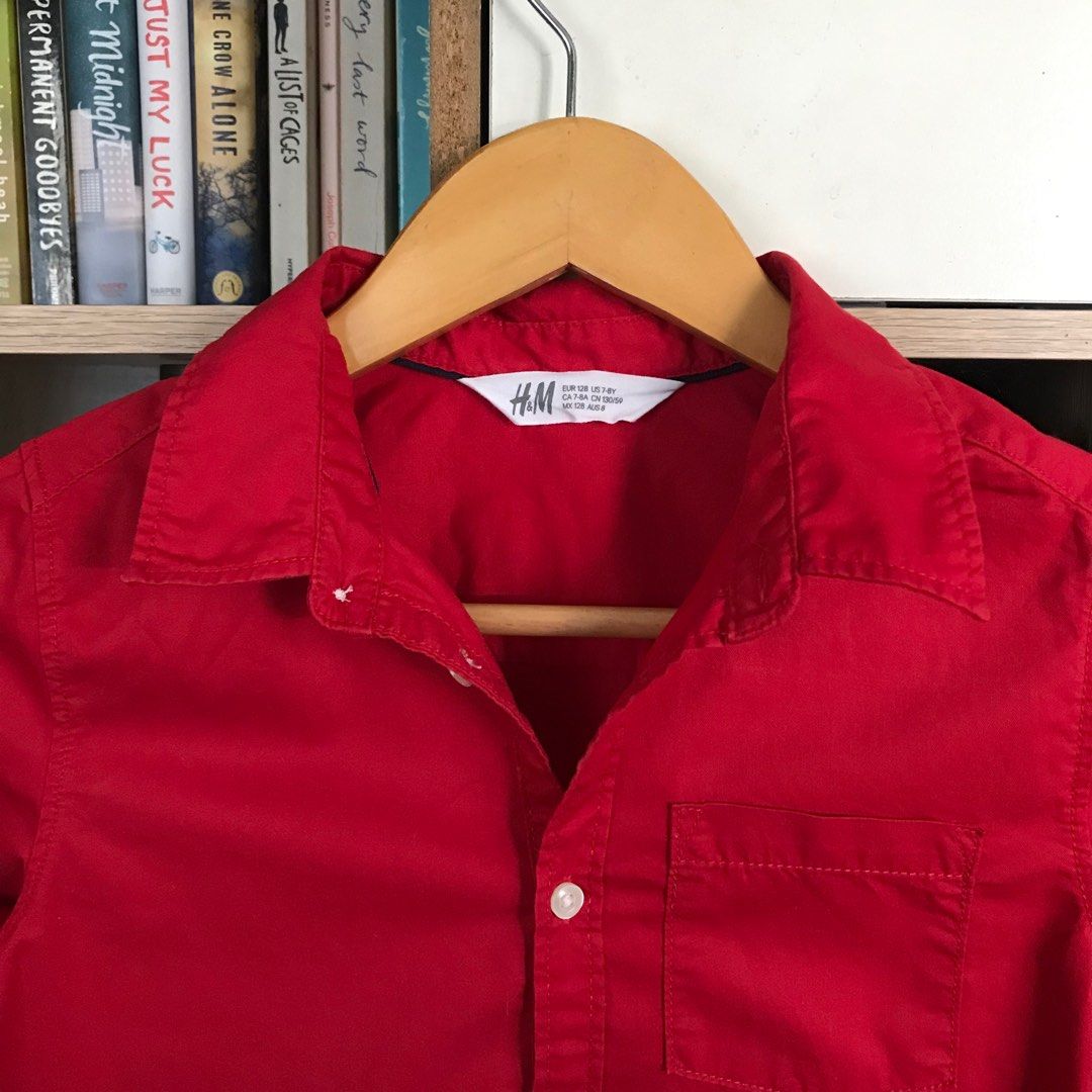 [4-7 yo] H&M Kids Red Buttondown (Category: Babies & Kids Fashion) located in Davao. Submitted by shamdeclutters (Listing ID 1306436589, Image 2). Description: this can also fit to xxs women body frame Condition: 10/10 condition rate 🚫 no photo when worn MOP: Gcash MOD: J&T (shipping fee will be shouldered by the buyer) ‼️ PLEASE MANAGE YOUR EXPECTATIONS AS ITEMS ARE PRE-LOVED. NO CANCELLATION. NO REFUND/RETURN. .