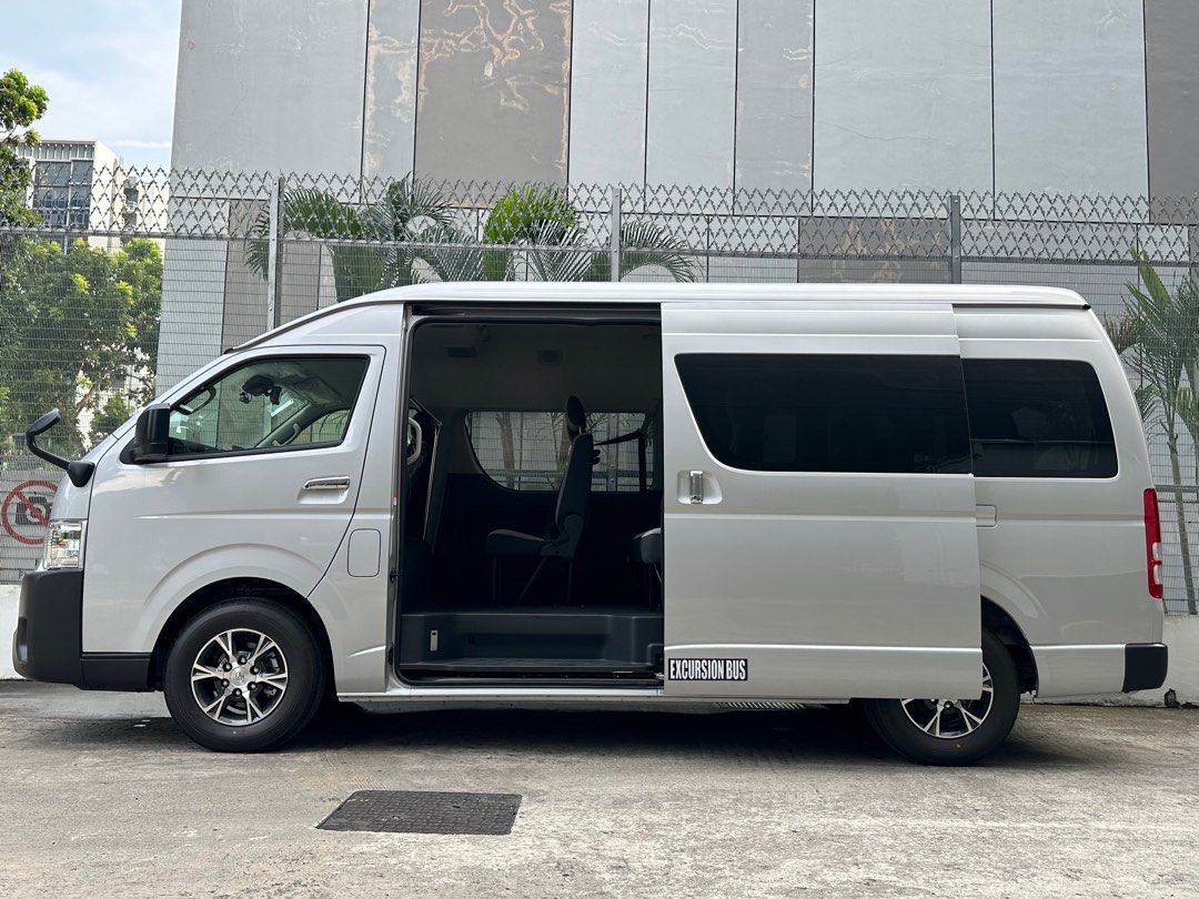 (NEW) Toyota HiAce Commuter GL62872683653250113