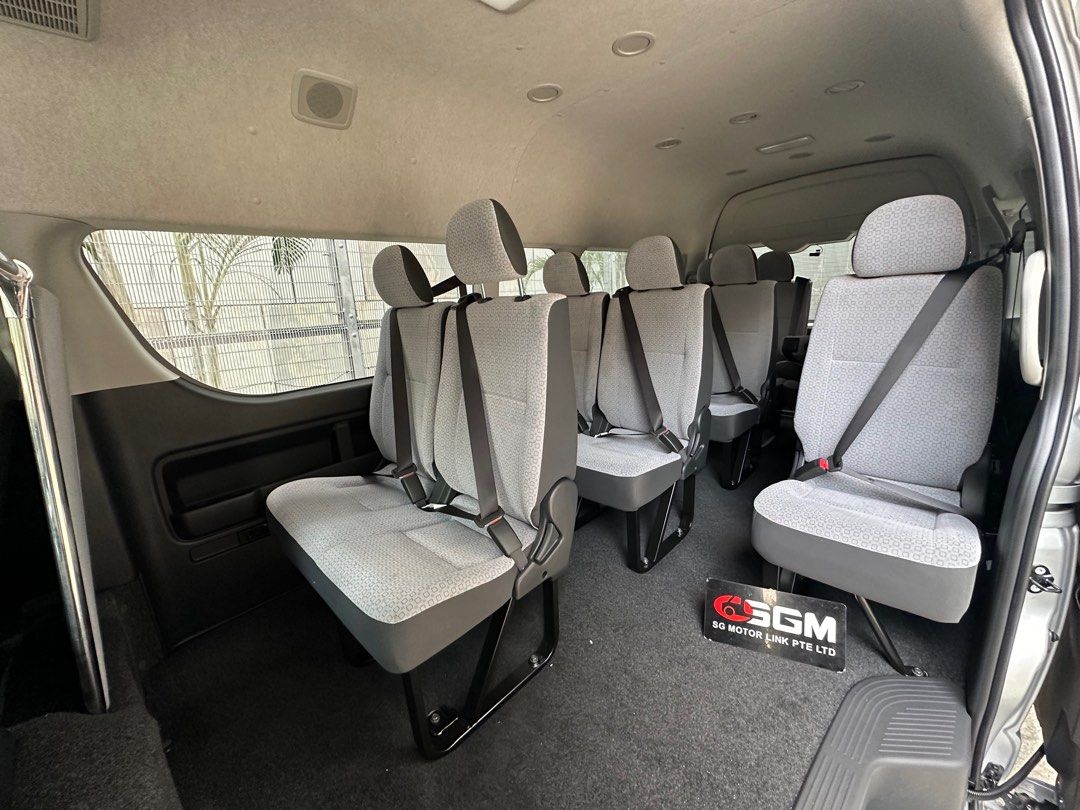 (NEW) Toyota HiAce Commuter GL62872683653250114