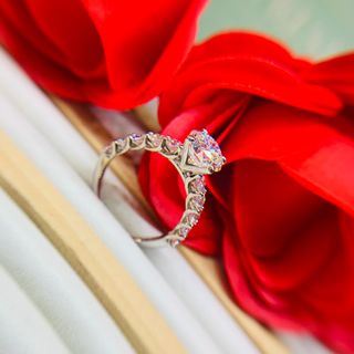 (Category: ) located in . Submitted by mzk.jewellery (Listing ID 1308079349, Image 1). Description: .