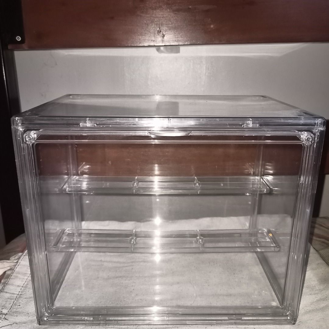 Acrylic Display Case Display Box for Figurines Collectibles (Category: Storage Boxes & Baskets) located in Quezon City. Submitted by jcmdeleon (Listing ID 1308042393, Image 1). Description: - good condition but still x sensi - 3 levels (12 to 15 regular figures) - magnetic door, opens downward mop: gcash/maya/bpi mod: sdd/lbc/jnt/ggx/flash/sco 📌 : diliman, qc/biñan, laguna.