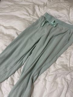 (Category: ) located in . Submitted by yinggying (Listing ID 1307965279, Image 1). Description: .