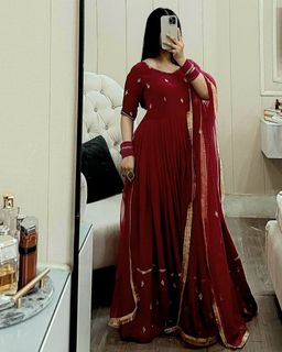 (Category: ) located in . Submitted by elegantwears (Listing ID 1308100767, Image 1). Description: .