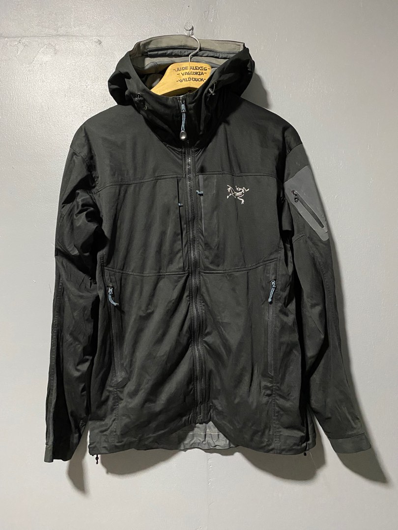 Arcteryx Jacket, Men's Fashion, Coats, Jackets and Outerwear on Carousell