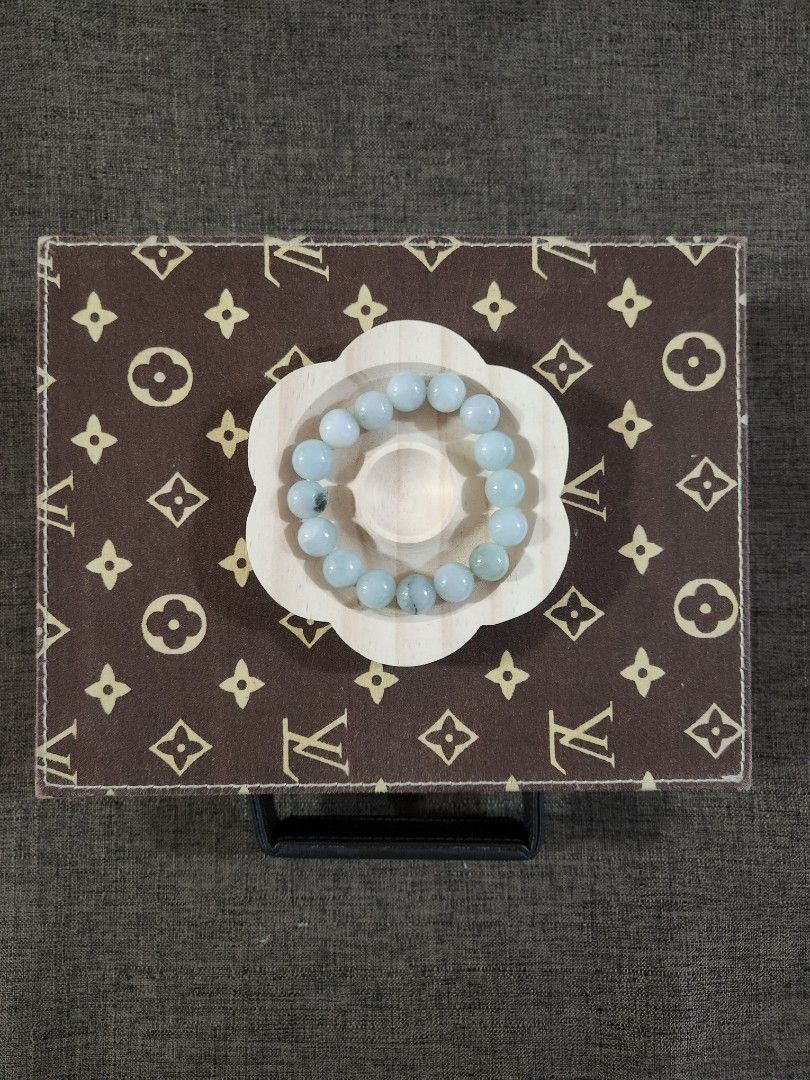 Authentic Jade Bracelet (Category: Bracelets) located in Manila. Submitted by localstyles (Listing ID 1308025335, Image 1). Description: with box 12mm bead size 16-17cm wrist size collection items decluttering.