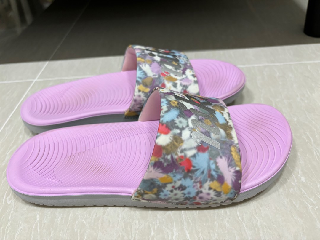 Authentic nike slippers online