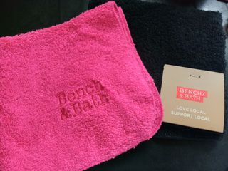 BENCH AND BATH FACE TOWEL
