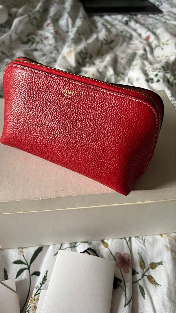 Celine Makeup Pouch (Category: Luxury Bags & Wallets) located in Rizal. Submitted by pink.dreams (Listing ID 1308014290, Image 1). Description: Celine pebbled makeup pouch Comes complete with tags, dustbag, pouch Phoebe Philo era Peeling inside, selling low.