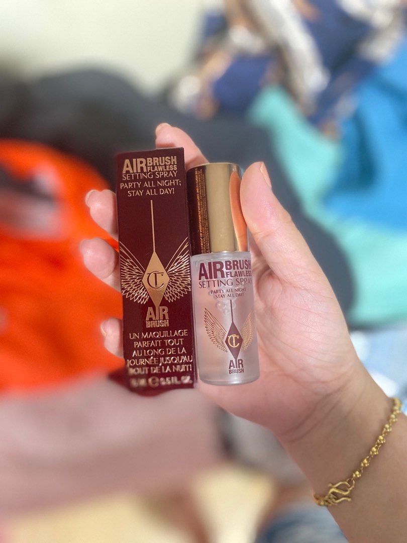 Charlotte Tilburry Setting Spray Mini (Category: Makeup) located in Manila. Submitted by declutterwithpeanut (Listing ID 1308019639, Image 2). Description: .
