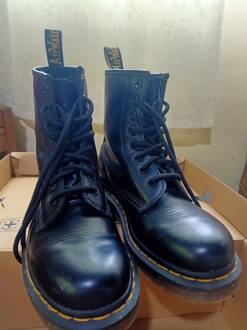 Dr. Martens Airwair 1460, Women